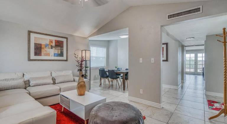 Holiday apartment | Pets allowed in El Paso, TX