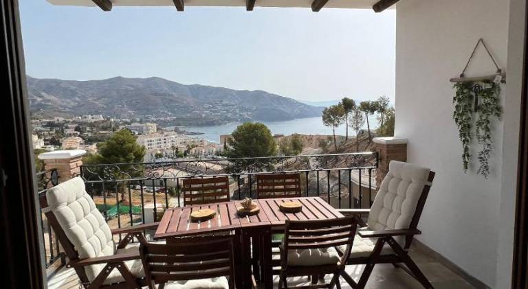 Wonderful rental apartment with private pool, garden & patio | Beach nearby | Pets allowed — photo 4