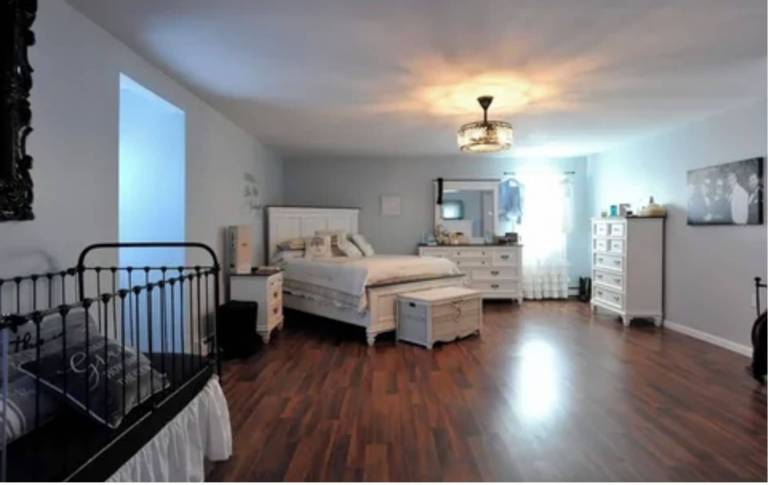 House Canisteo