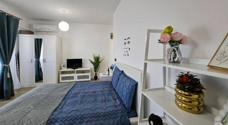 Apartment with 1 room for 4 persons — photo 2
