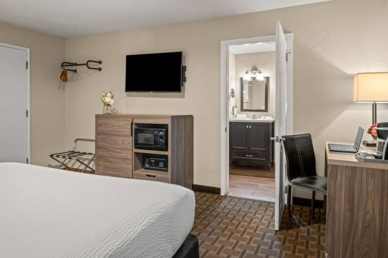 Motel  Buck Meadows