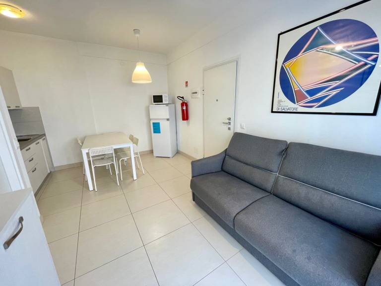 Apartment with garden | Garden view — photo 4