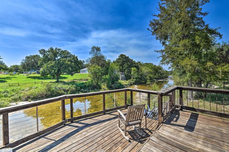 Spacious Glen Rose Home on Paluxy Riverfront — photo 2