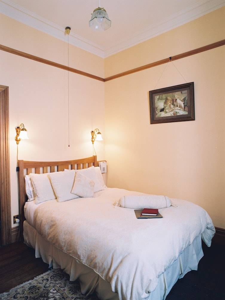 Bed and breakfast  Auckland