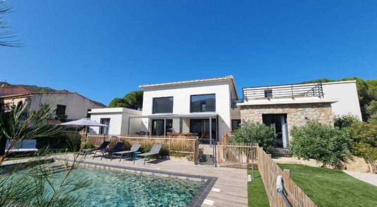 Villa with terrace, barbecue & private pool — photo 5