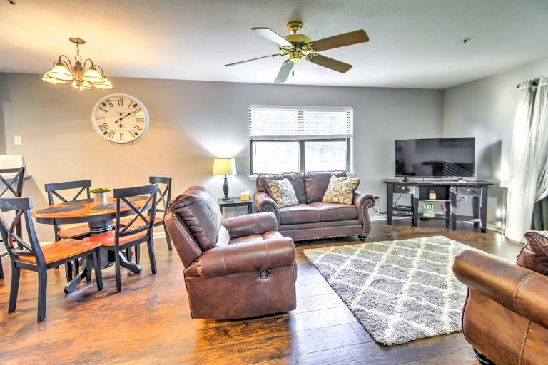 Cozy Pointe Royale Condo  4 Mi to Table Rock Lake — photo 5