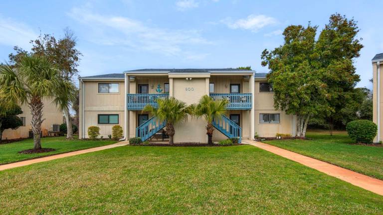 Pool, Pickleball, Beach Access Monthly Specials — photo 3