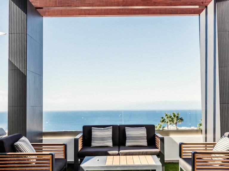 Luxurious Villa in Adeje with Stunning Views and Pool — photo 5