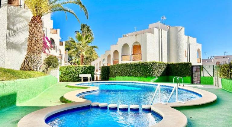 Holiday apartment with pool — photo 3