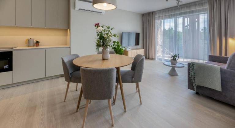 Wonderful serviced apartment with patio, barbeque & yard | Next to the beach | Pets are welcome — photo 2