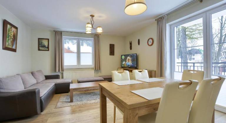 Holiday apartment with patio — photo 3
