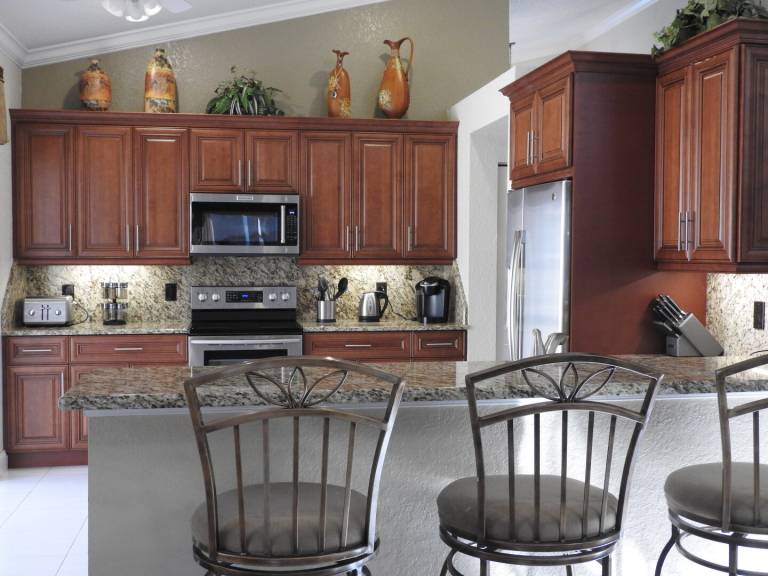 Delray Beach, 3 bed home with heated salt pool, no neighbors behind, netflix, — photo 3