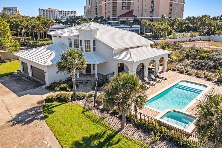 Array of Sunshine - Vacation Home Near the Beach with Private Pool in Miramar, FL