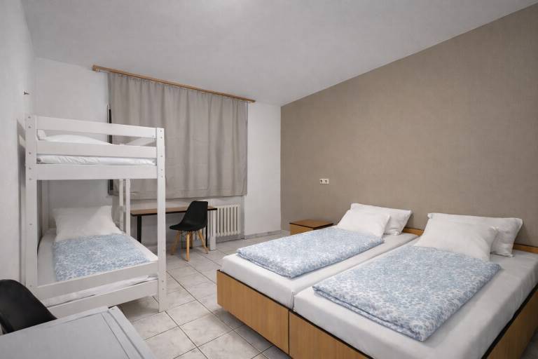 AR Frankfurt Airport Terminal Hotel — photo 3