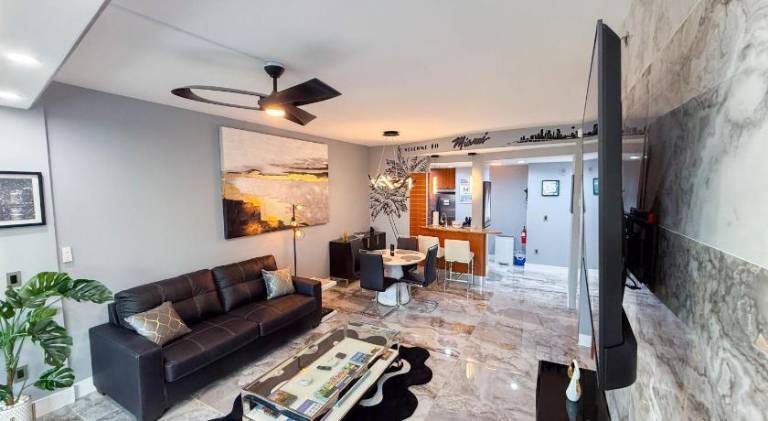 32 Brickell Royale With Skyline and Waterfront Views plus 5 Star Resort Facilities in Miami, FL