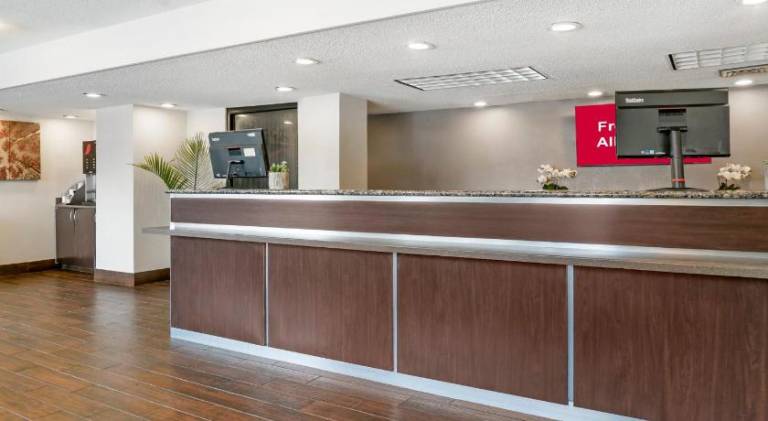 Red Roof Inn Detroit–Rochester Hills/Auburn Hills — photo 2