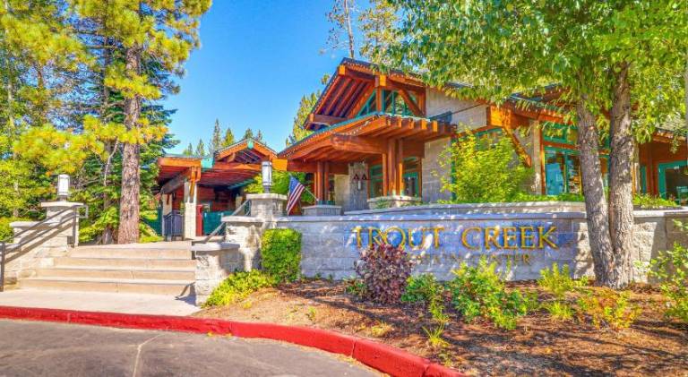 Wonderful vacation home with jacuzzi & pool | Pets allowed — photo 5