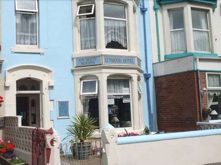 Bed & Breakfast  Blackpool