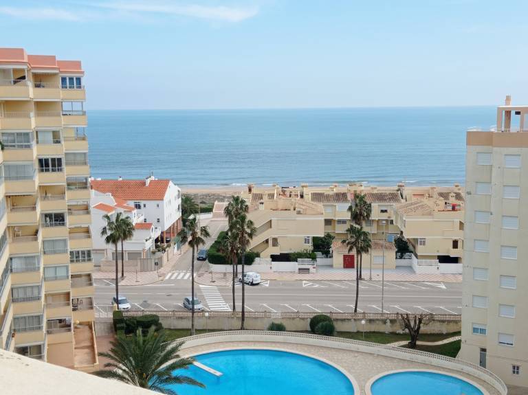 Family-oriented nice rental apartment with garden, patio & pool | Beach view | Next to the beach | Pets allowed — photo 4