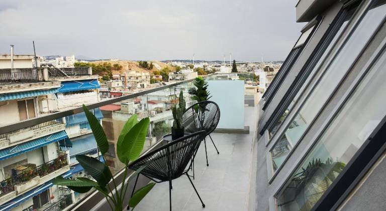 Rental apartment with patio — photo 5