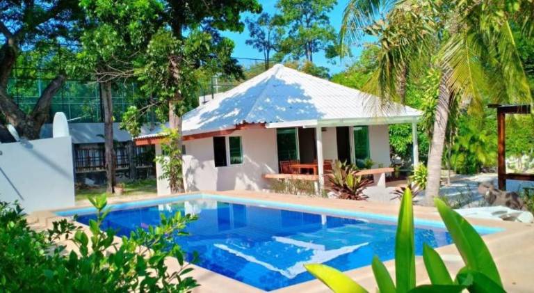 Villa with pool | Beach nearby | Dogs allowed — photo 2