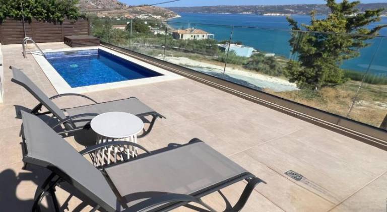 Villa with yard, private pool & patio | Suitable for remote work — photo 3