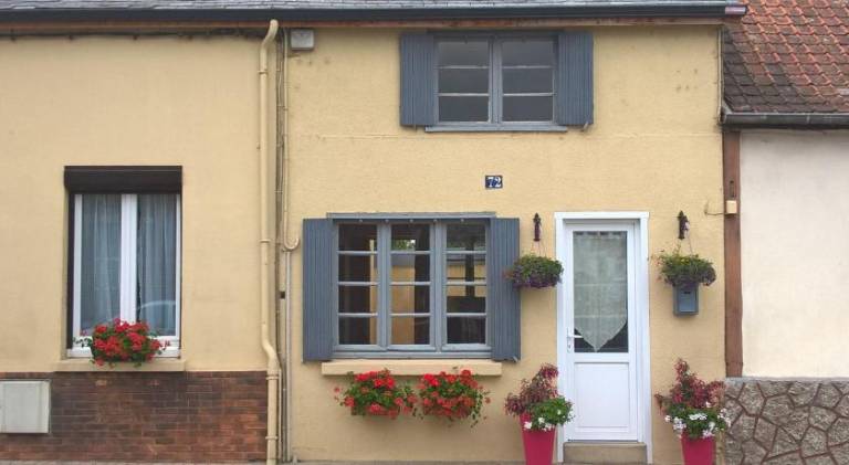 House with 2 rooms for 4 persons in Dieppe