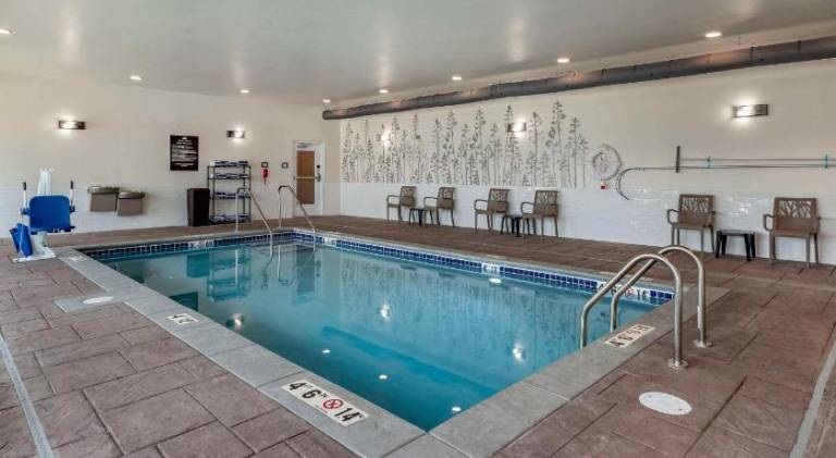 Sleep Inn & Suites Milwaukee/Franklin — photo 3