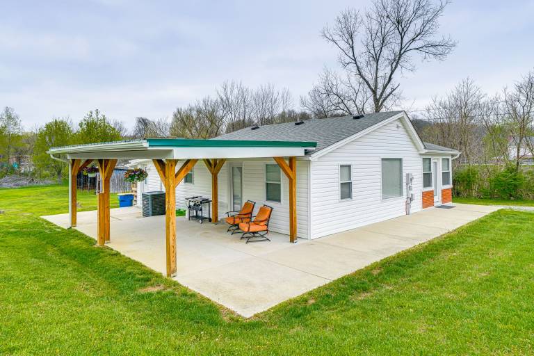 Peaceful Home w/ Patio on 30 Acres in Coxs Creek! — photo 2