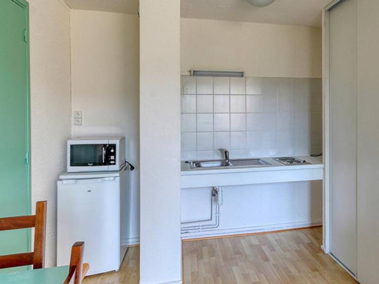 Rental apartment with pool & patio | Lake view — photo 5