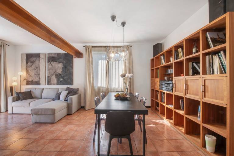 ‘Design Home’ Apartment with Balcony and Wi-Fi — photo 4