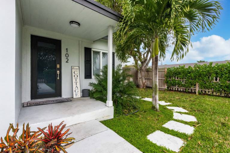 Cabin Delray Beach