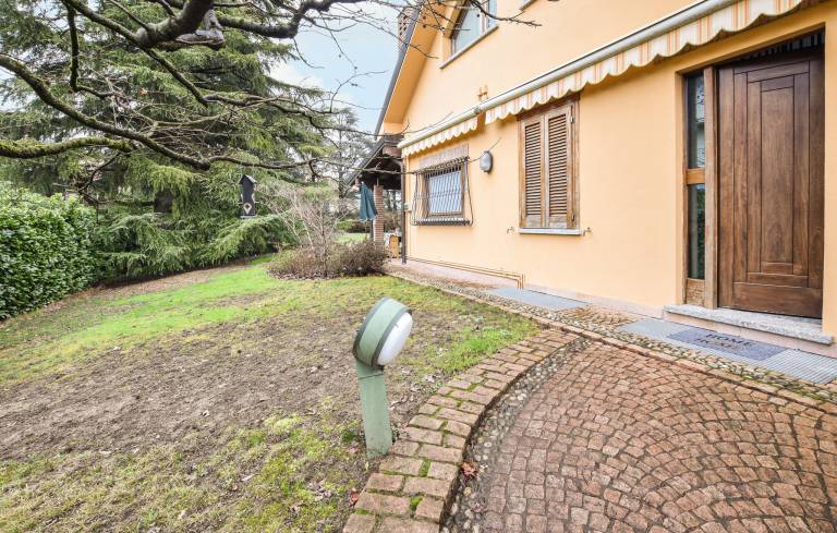 Ferienwohnung in Merone, Cavolto f&uuml;r max. 5 Personen