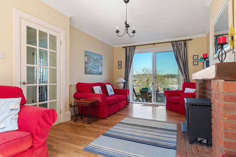 Child-friendly cottage with grill, terrace & yard | Panoramic view | Beach nearby | Pets are welcome — photo 5