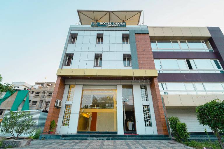 Hotel Deol's Paradise in Indore
