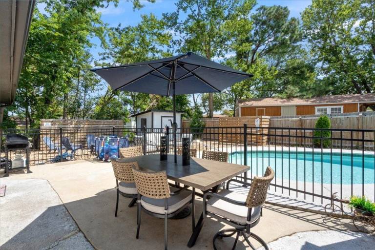 House  Bentonville