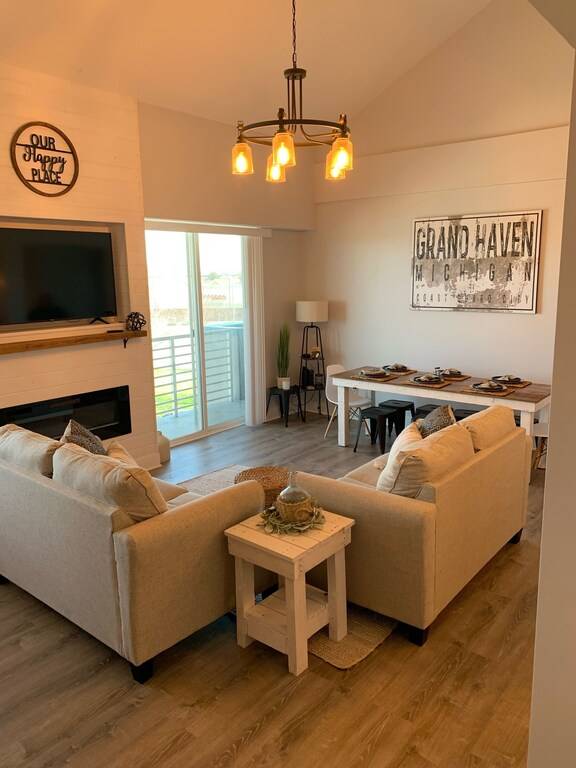 Condo Grand Haven