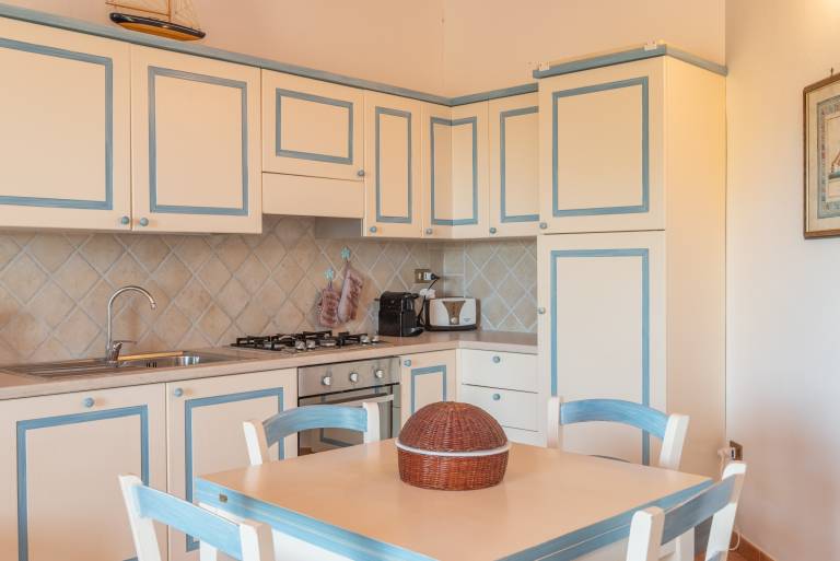 Fully equipped villa with fast internet, garden & terrace | City view | Dogs allowed — photo 5