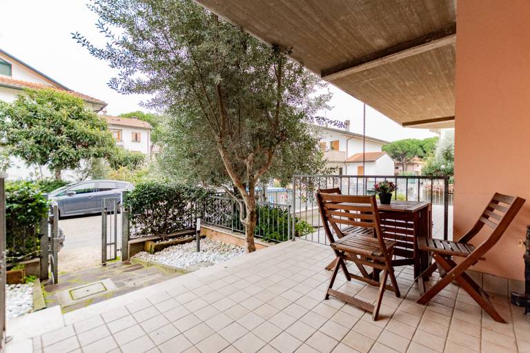 Children-friendly rental apartment with yard | City view | Pets are welcome — photo 2