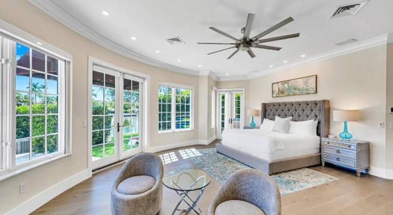 Majestic Waterfront Villa Venice of America Heated Pool Canal View Access Royal Key — photo 2