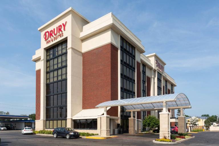 Drury Inn & Suites Terre Haute — photo 2