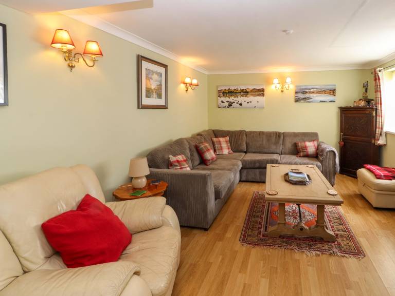 Family-friendly nice cottage | Beach view | Pets allowed — photo 2