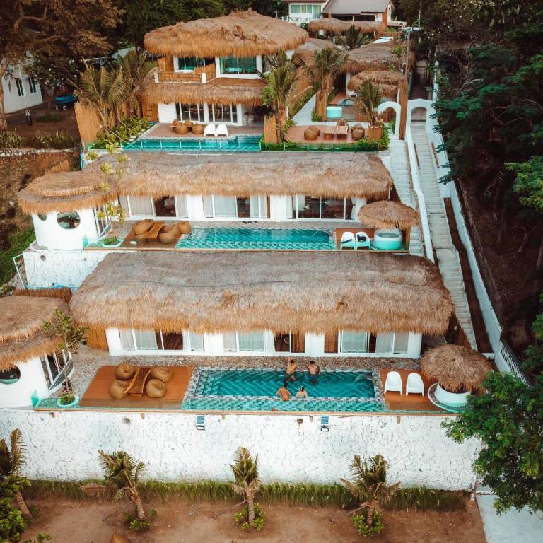 The Sea Breeze Pool Villa Bangphra Bangsaen — photo 3