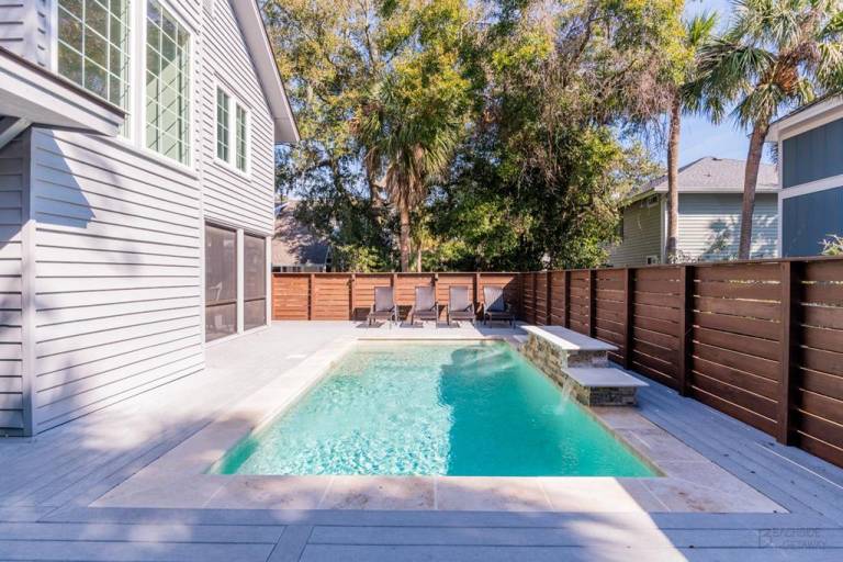 1 Sea Hawk Lane - 5 Bedroom, 5th Row, Pet Friendly! in Hilton Head Island, SC