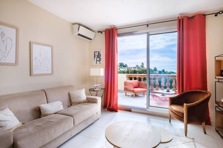 Apartment 'Vaugrenier Presidences' with Sea View, Wi-Fi and Air Conditioning — photo 4