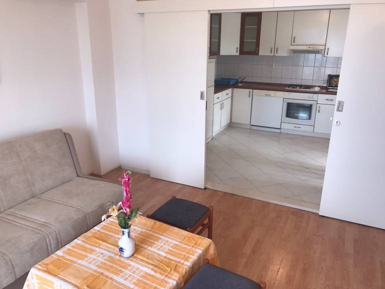 Three bedroom apartment with terrace and sea view Makarska (A-6791-a) — photo 4