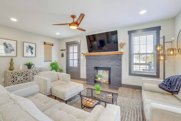Cottage  Greenville