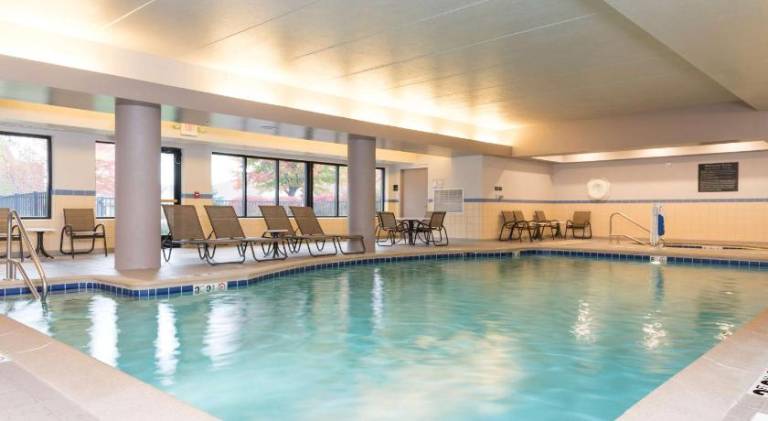 Hampton Inn & Suites East Lansing/Okemos — photo 4
