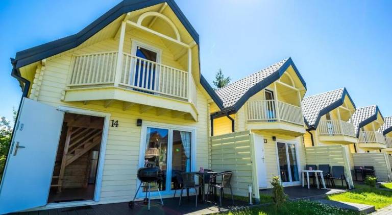 Vacation home with pool, BBQ & patio | Pets allowed in Ustron