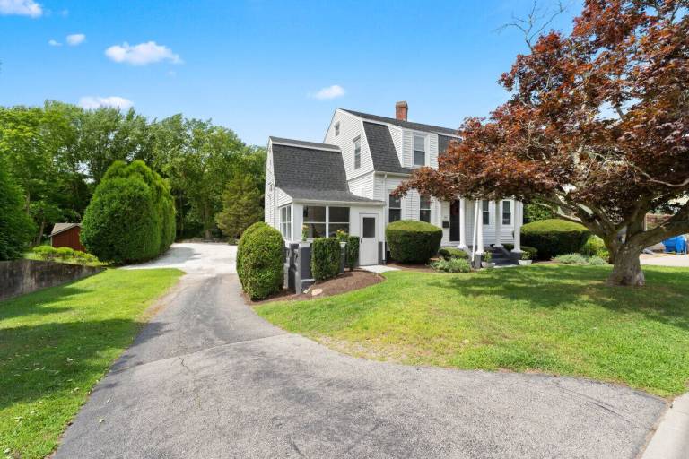 House  Warwick
